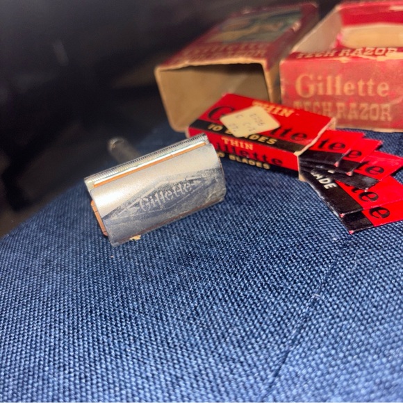 Vintage 50’s Gillette Tech Ball End Razor In Box With Razors In Box Set - Picture 4 of 4